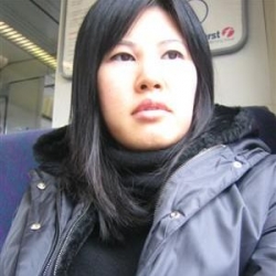 sexdating met Moniko